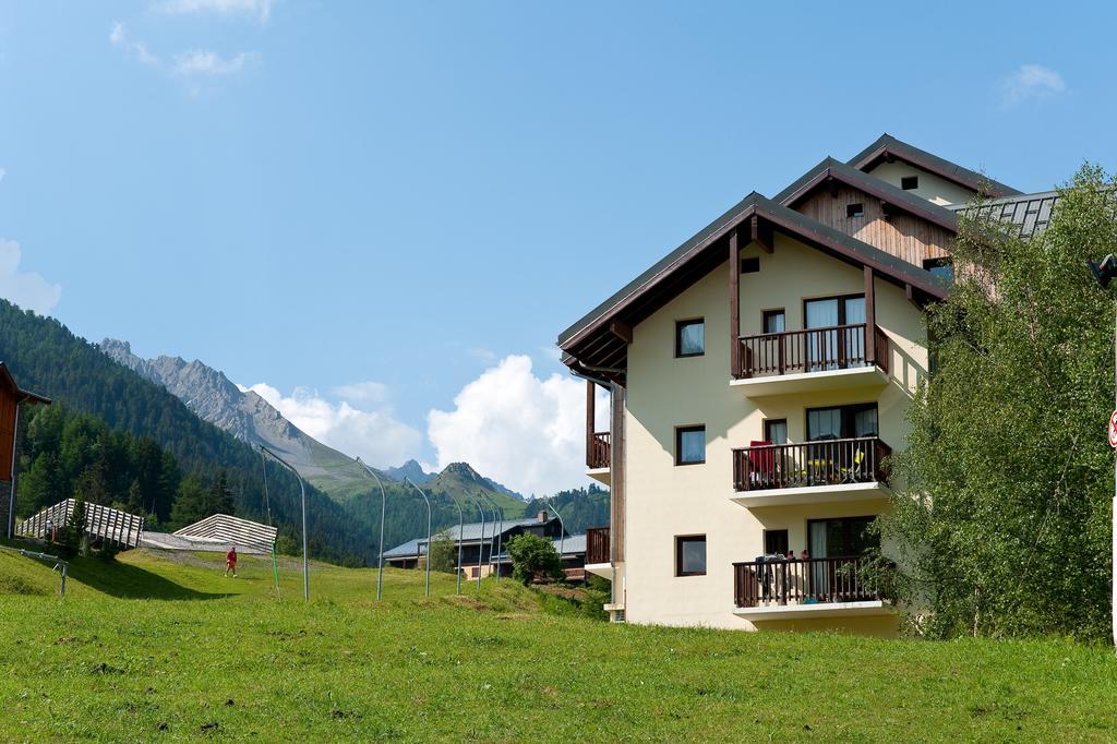 Madame Vacances Residence Les Chalets Du Thabor Вальфрежюс Экстерьер фото